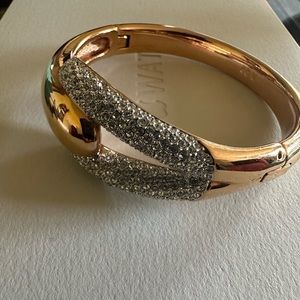 ☀️ swarovski rose gold teardrop cuff ☀️